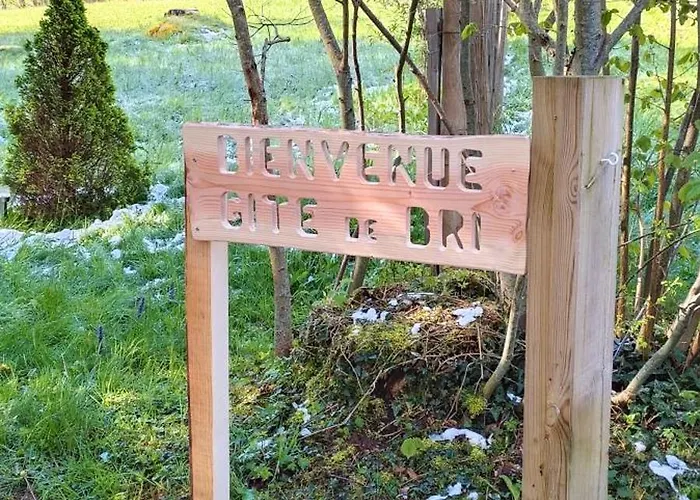 Le Gite De Bri
